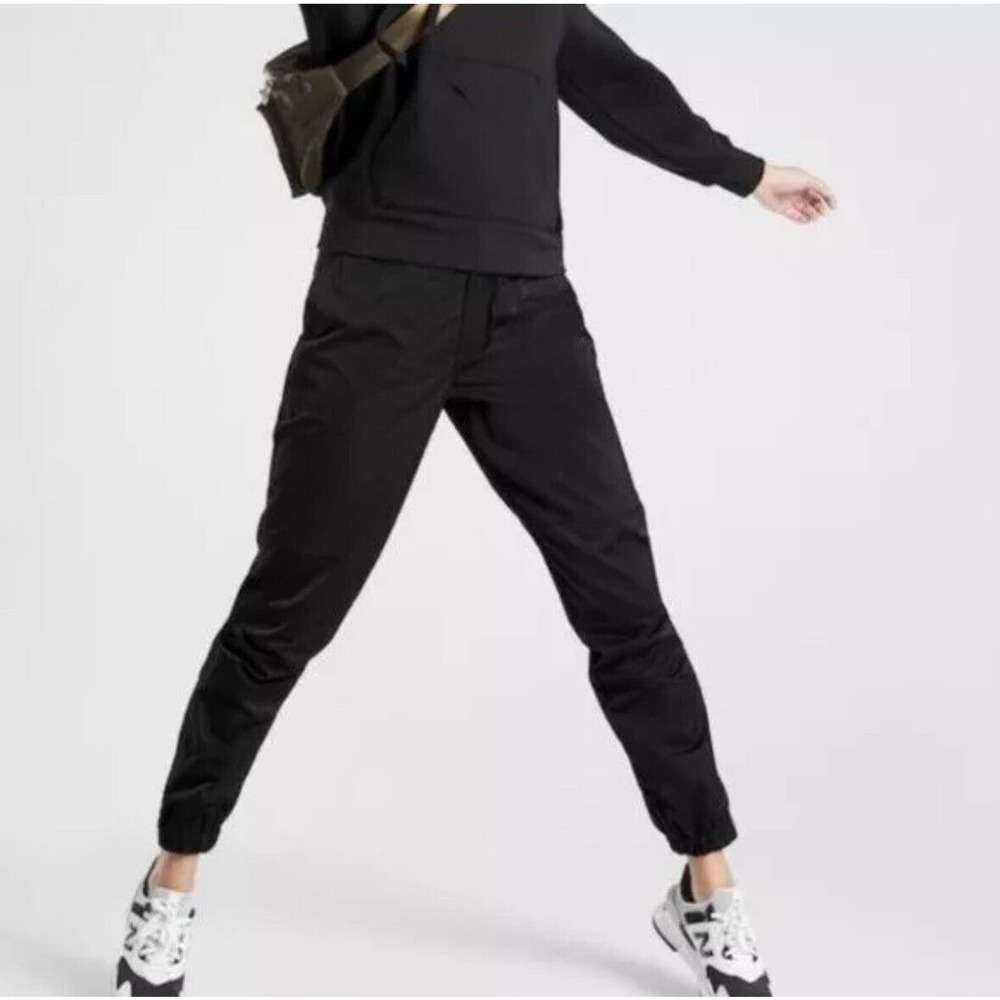 NWT Athleta Women’s Black Radiant Jogger Athletic Pants Women's Size 8 MSRP $108